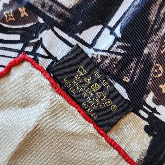 Auth Louis Vuitton trunks scarf - Picture 4 of 4